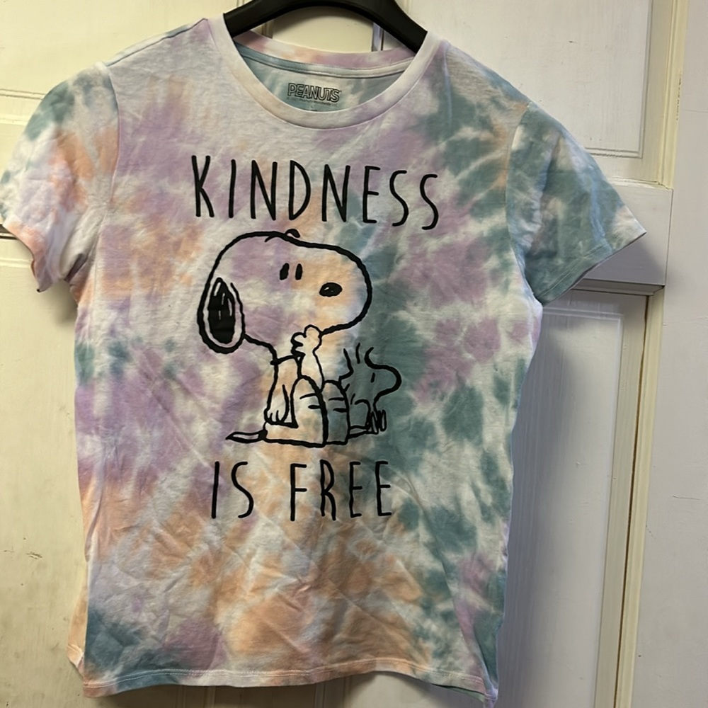 Peanuts t‎ shirt